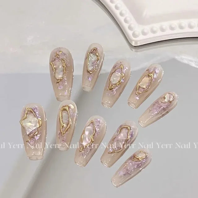 Golden Crystal Dream artificial nails